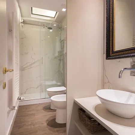 Concierge-at The Cathedral Lejlighed