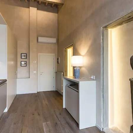 Concierge-at The Cathedral Apartment Florence